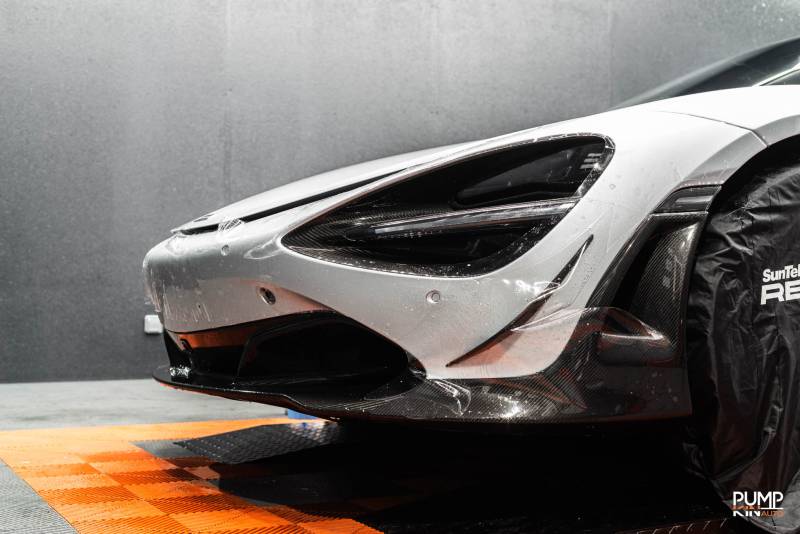 Quels sont les avantages à faire poser un film de protection PPF sur ma voiture sportive à Mont Saint Aignan ?