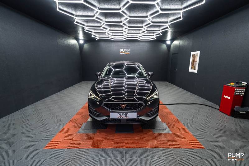 Quels services de conciergerie automobile à Rouen permettent d’entretenir et protéger sa Seat Leon Cupra à Rouen ?