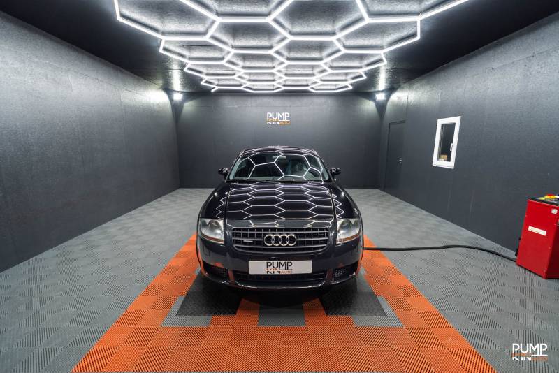 Comment rénover une Audi TT MK1 sans refaire toute la peinture près de Duclair ?